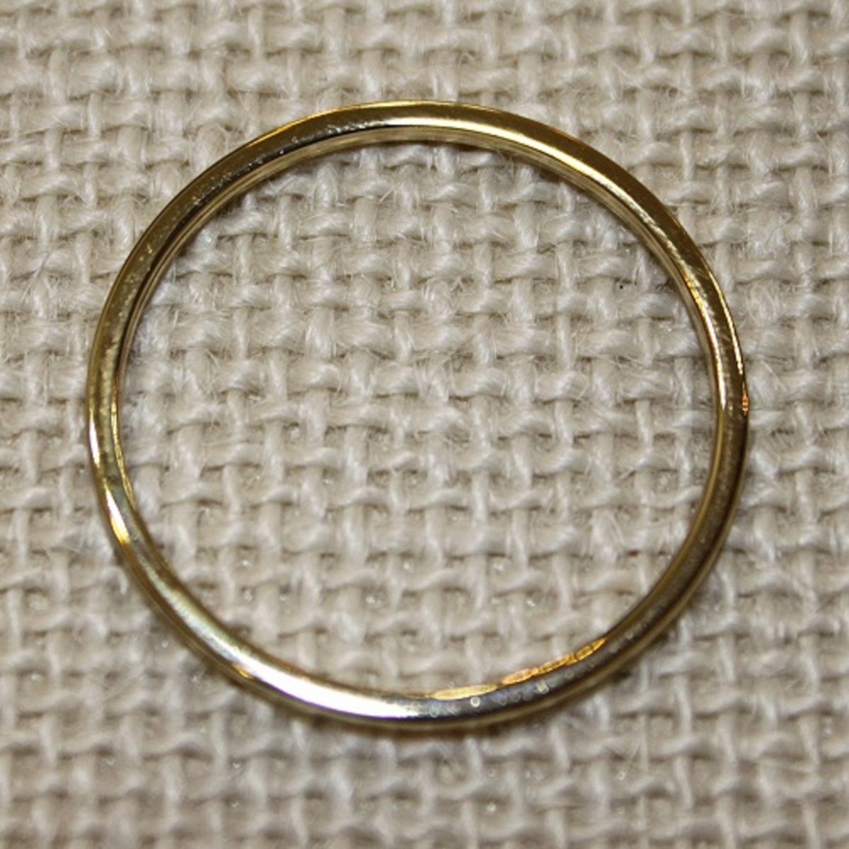 картинка Пуговица-Кольцо металлическая, ПМ-К-ЗОЛ, золотой, 27*27, 30*30 от магазина Мир Шелка