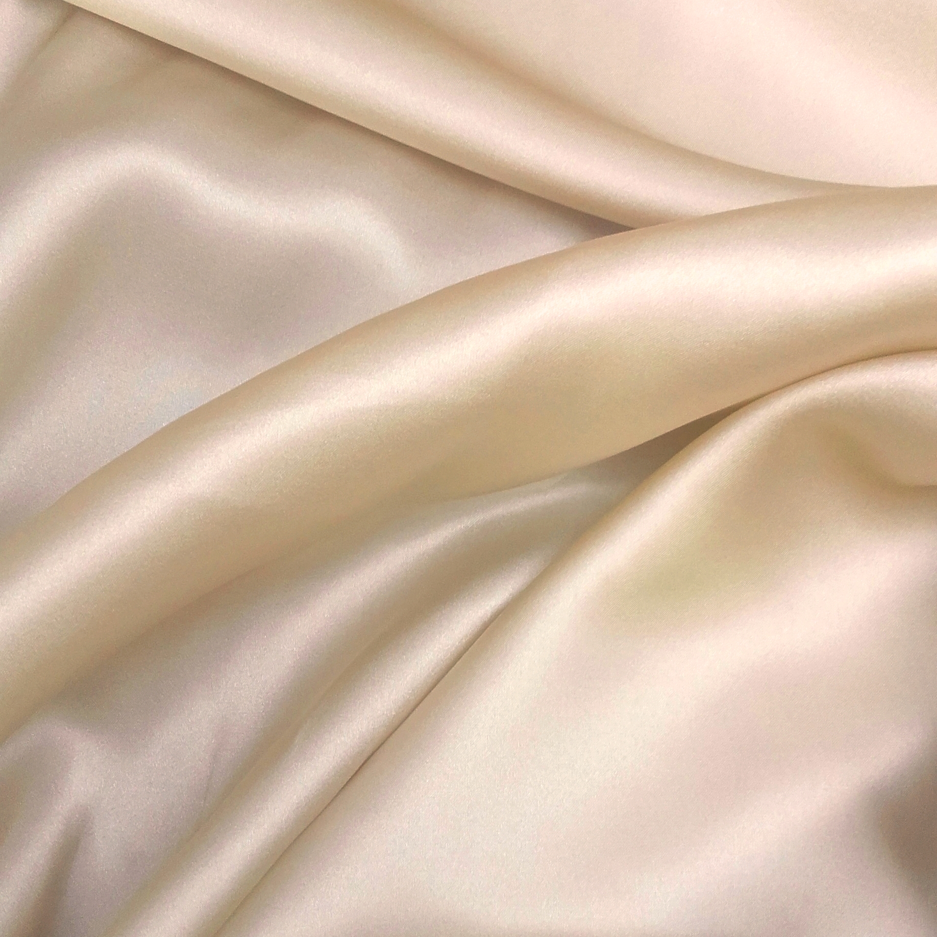 картинка Атлас натуральный шелк 100%, цвет Кремовый темный, 140 см, 16 мм. от магазина Мир Шелка